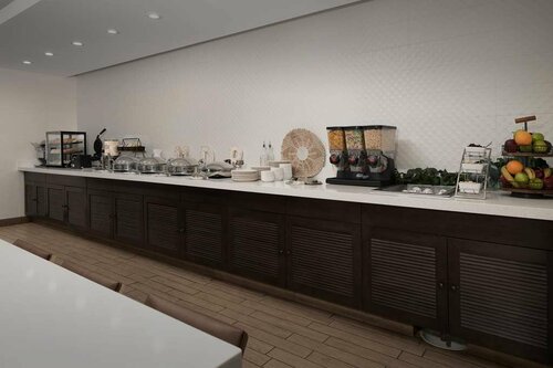 Гостиница Hilton Garden Inn Los Angeles Marina Del Rey в Марина Дель Рей