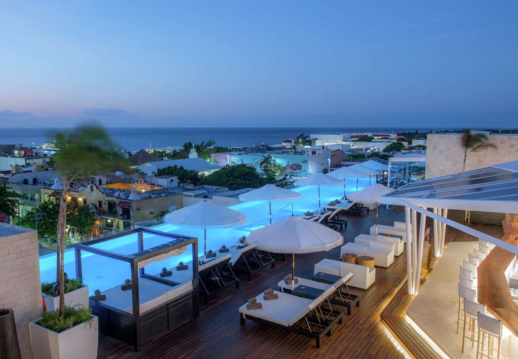 Фото Апартаменты The Fives Downtown Hotel & Residences, Curio Collection by Hilton