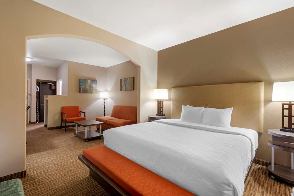 Фото Best Western Plus Dfw Airport Suites