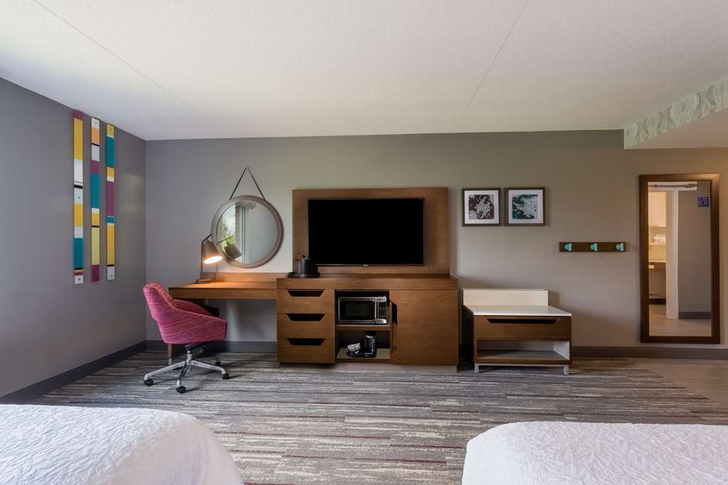 Фото Hampton Inn & Suites Herndon-Reston
