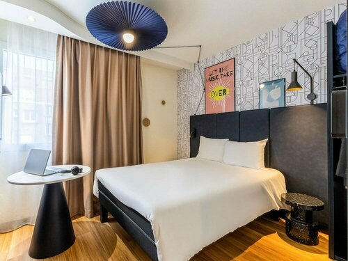 Гостиница Hôtel Restaurant Ibis Dunkerque Centre в Сен-Поль-сюр-Мер