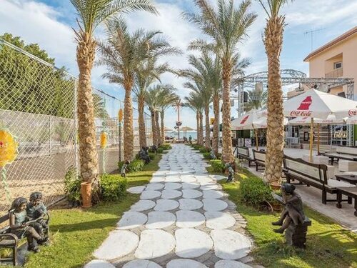 Гостиница Elysees Dream Beach Hotel в Хургаде