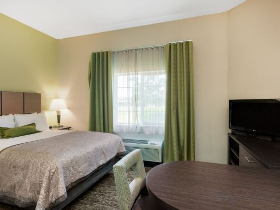 Фото Candlewood Suites Medford, an Ihg Hotel