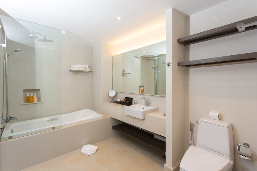 Фото Mai Holiday by Mai Khao Lak