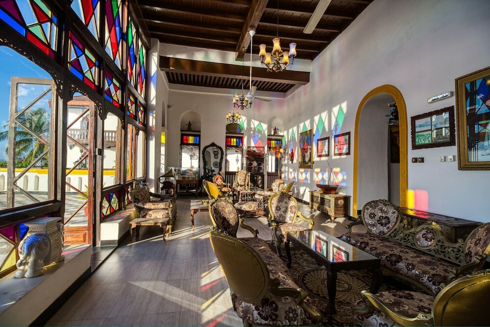 Фото Tembo Hotel