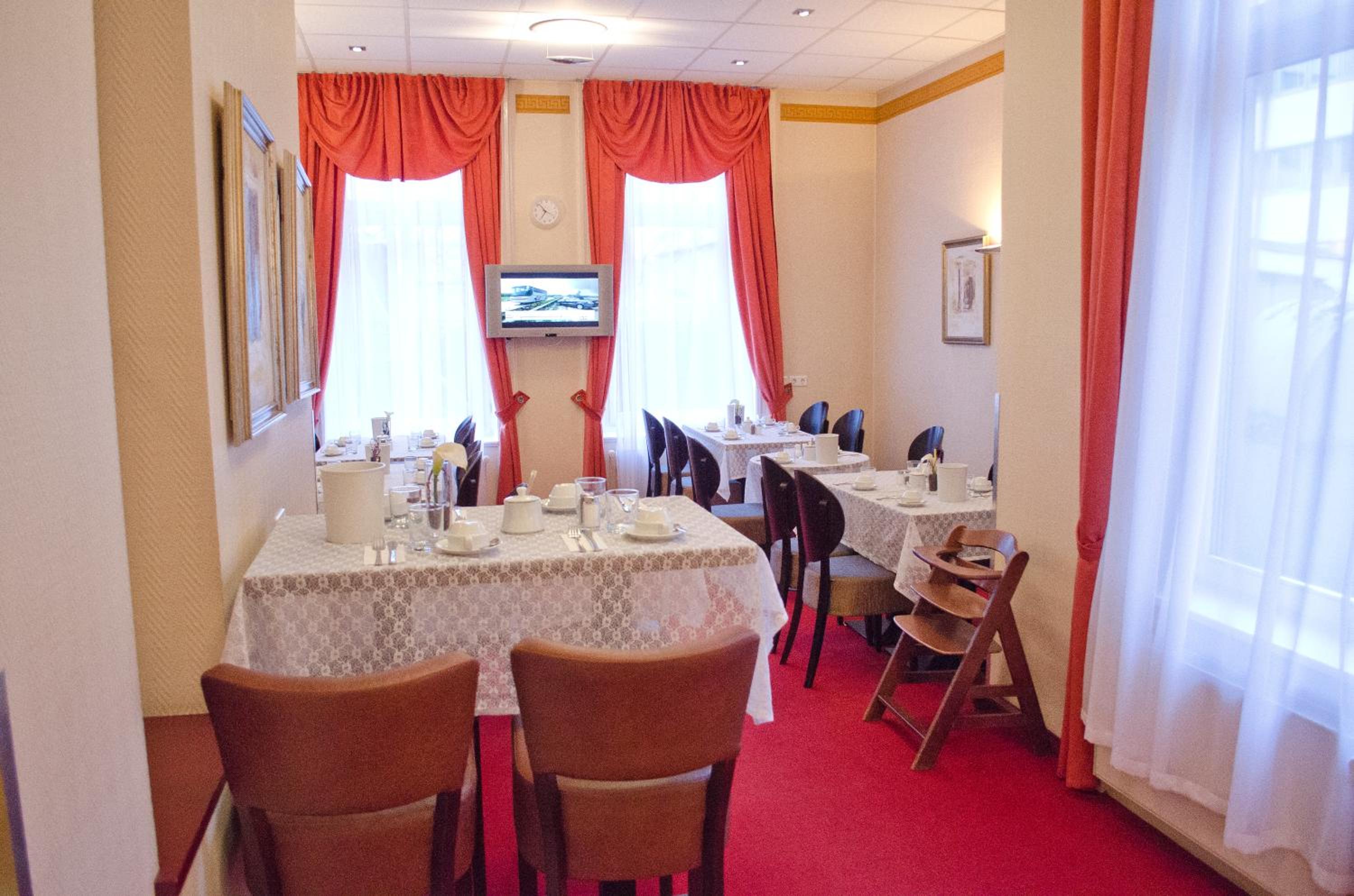 Фото Hotel Polo am Zob