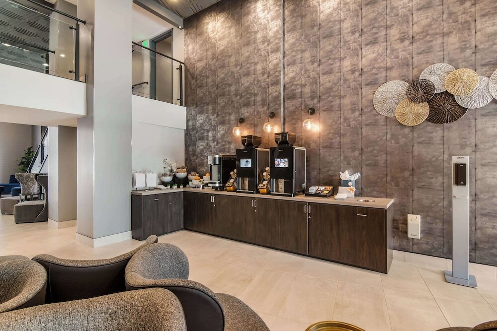 Фото Hourglass Hotel, Ascend Hotel Collection