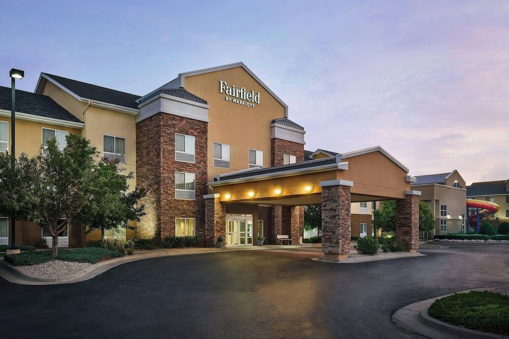Фото Fairfield Inn & Suites by Marriott Gillette