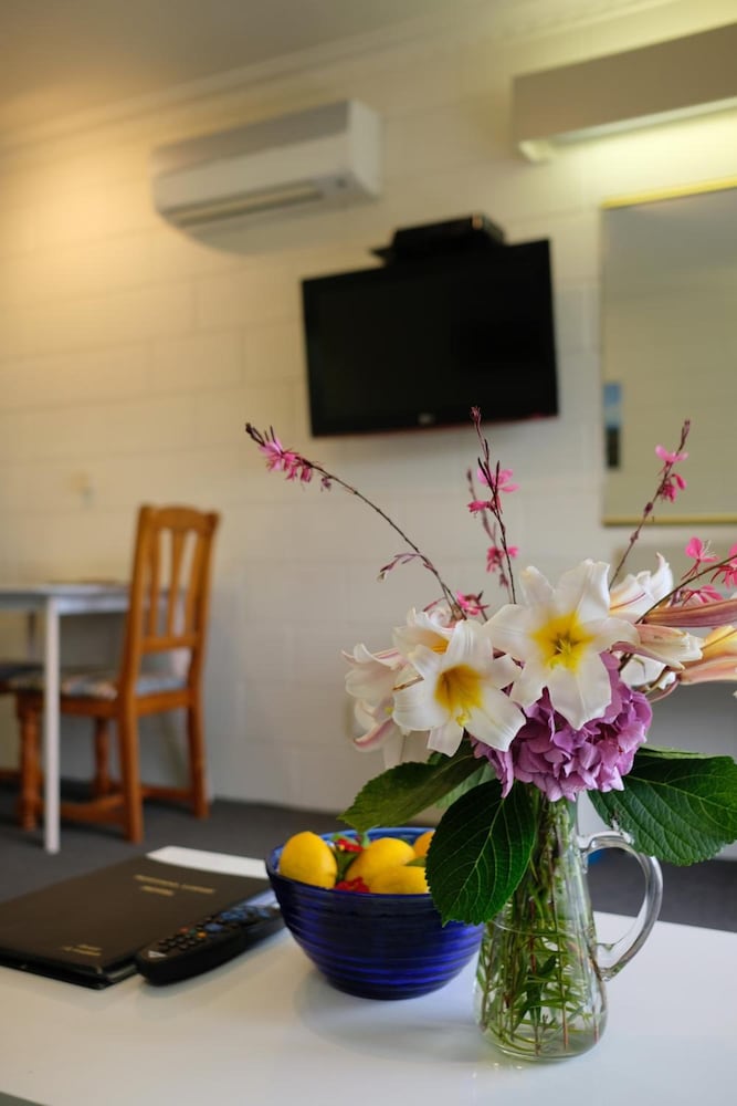 Фото Montana Lodge Motel