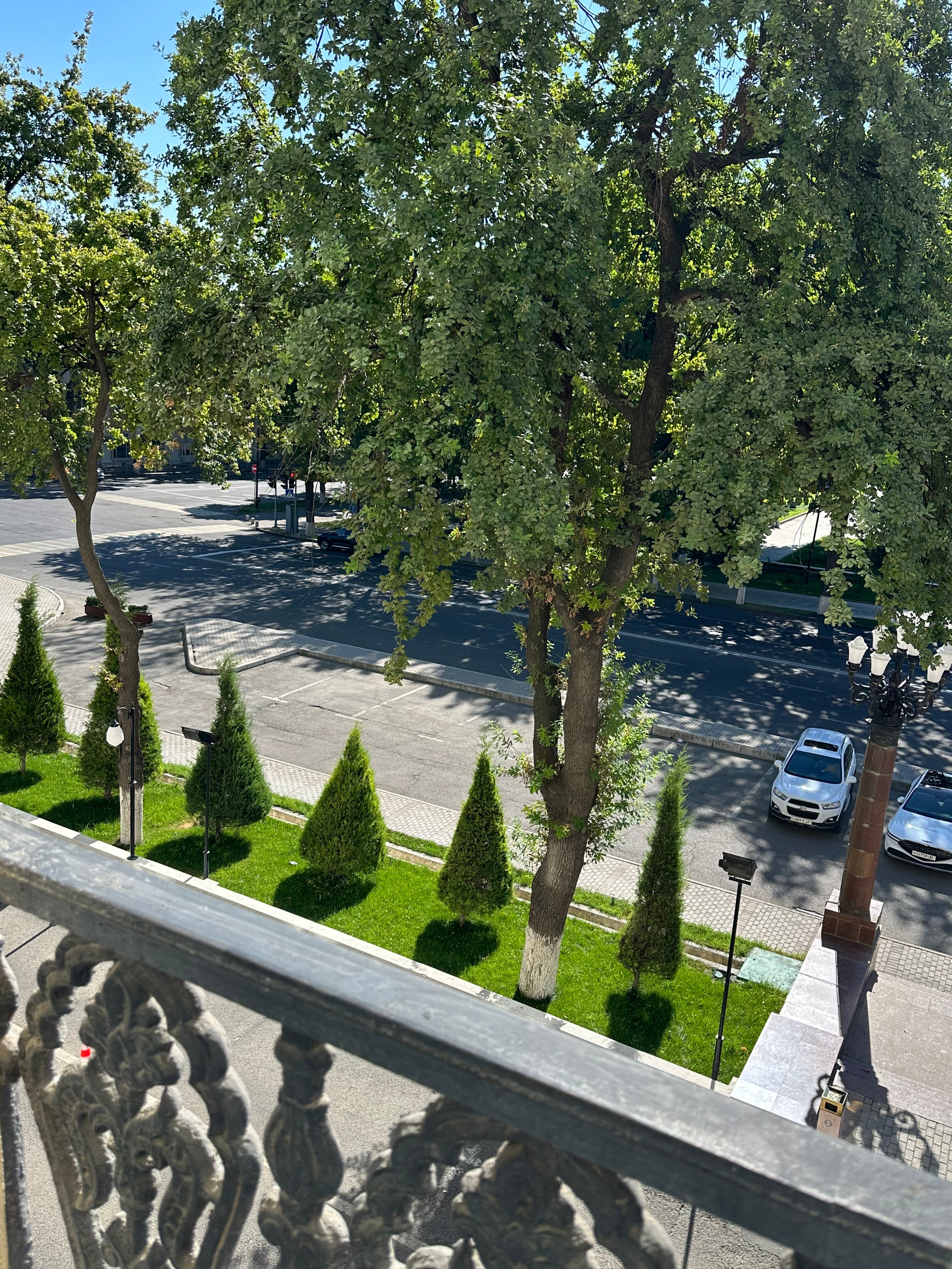 Фото Lotte City Hotels Tashkent Palace