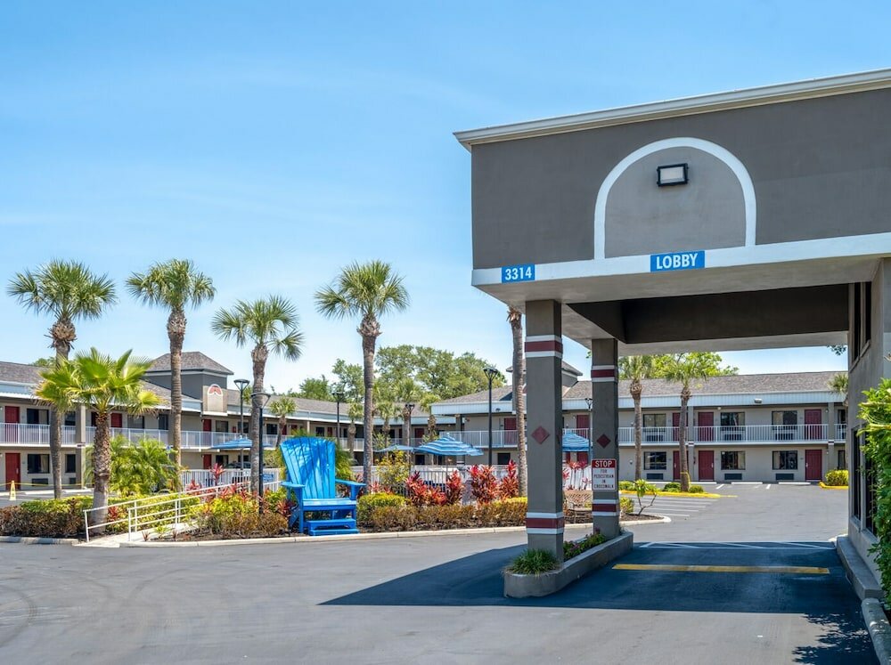 Фото Hotel South Tampa & Suites