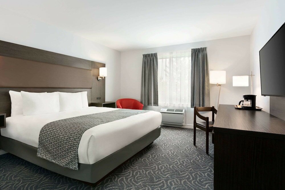 Фото Travelodge by Wyndham Rigaud