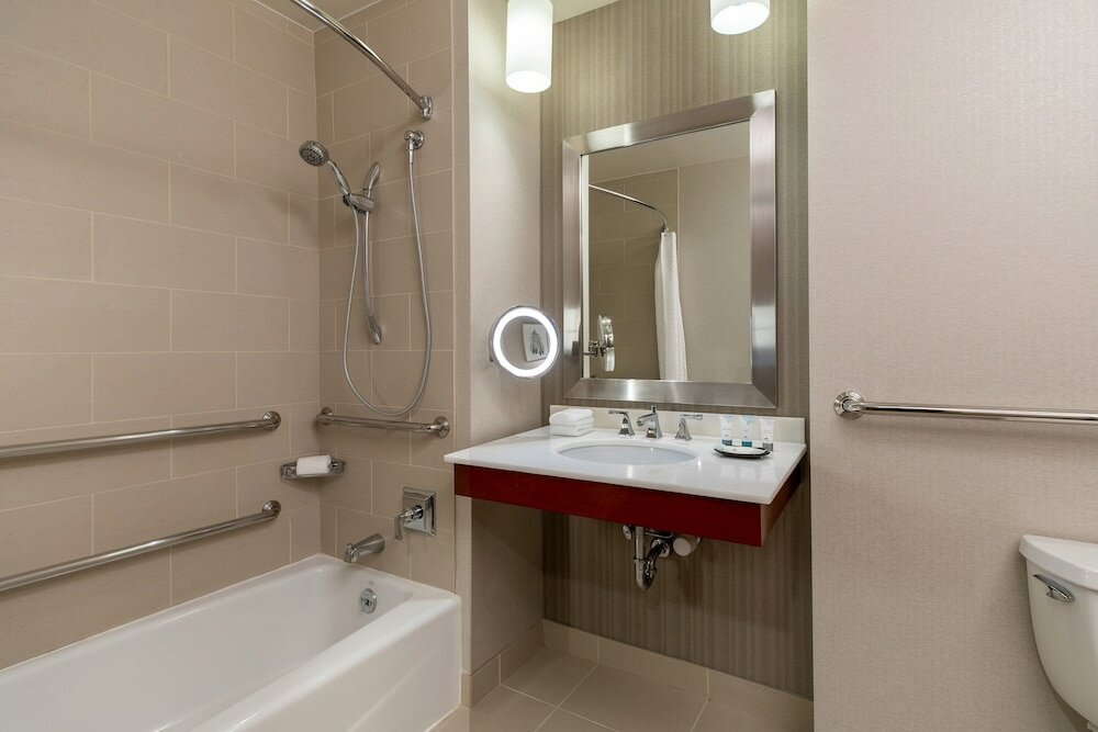 Фото The Westin Chicago Lombard