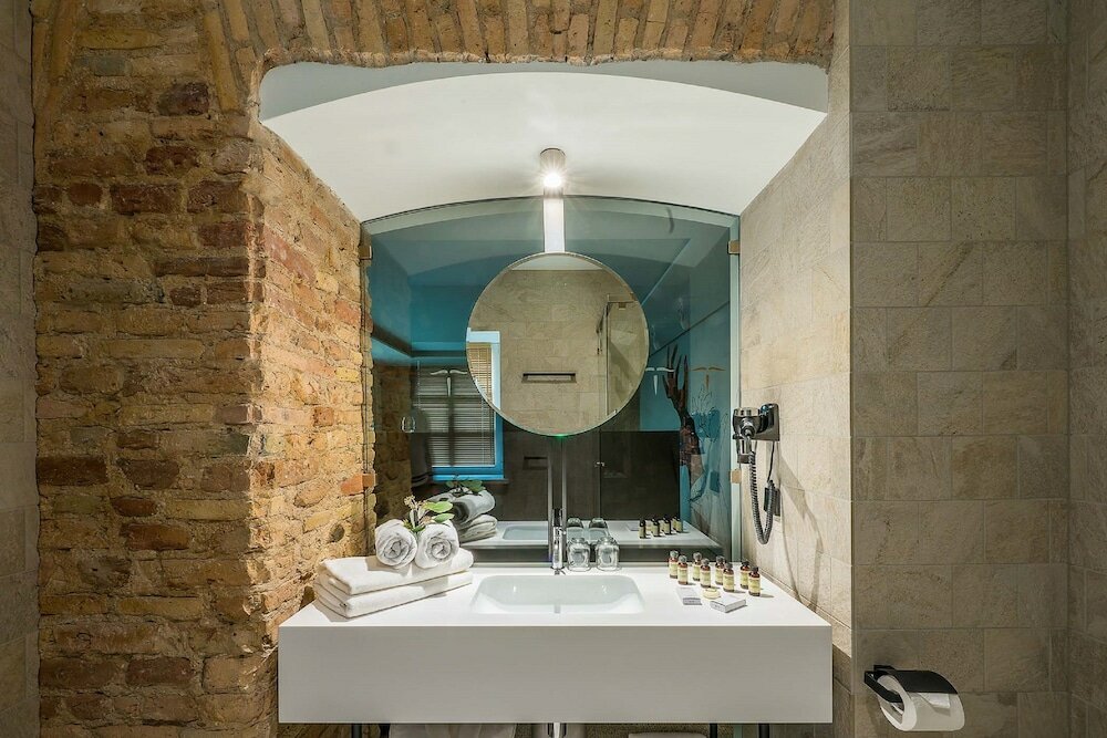 Фото Artagonist Hotel