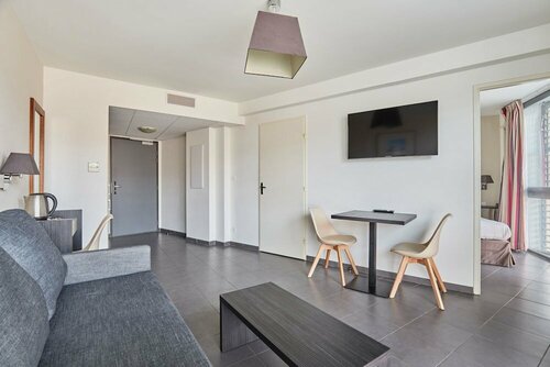 Гостиница Appart'hôtel Odalys City Marseille Centre Parc Chanot Vélodrome в Марселе