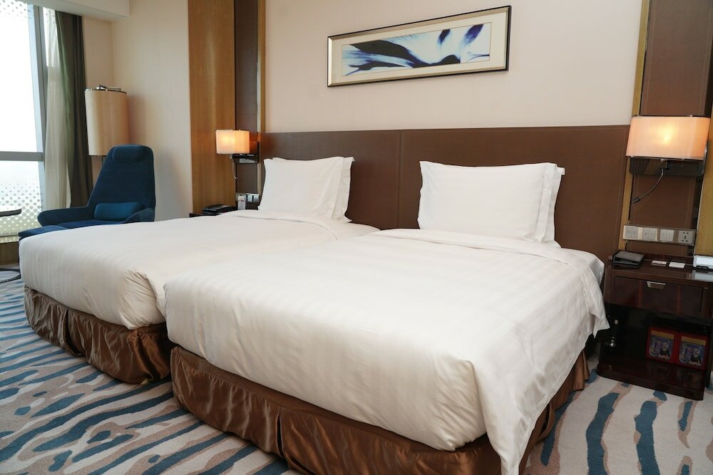 Фото Crowne Plaza Dalian Sports Center, an Ihg Hotel