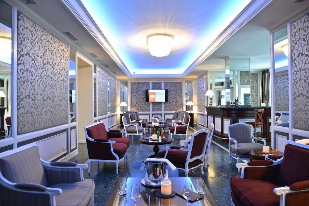 Фото Carlton Lausanne Boutique Hotel