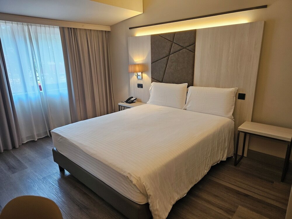 Фото Dc Hotel International