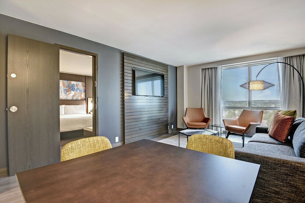 Фото Marriott Tulsa Hotel Southern Hills