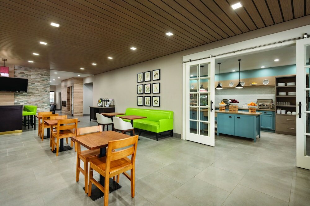 Фото Country Inn & Suites by Radisson, Oklahoma City-Bricktown, Ok