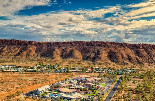 Внешний вид отеля Crowne Plaza Alice Springs Lasseters, an Ihg Hotel в Мпветьерре, фото 4