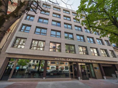 Внешний вид отеля Catalonia Gran Vía Bilbao в Бильбао, фото 1