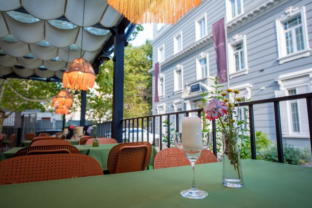 Фото Twenties Hotel