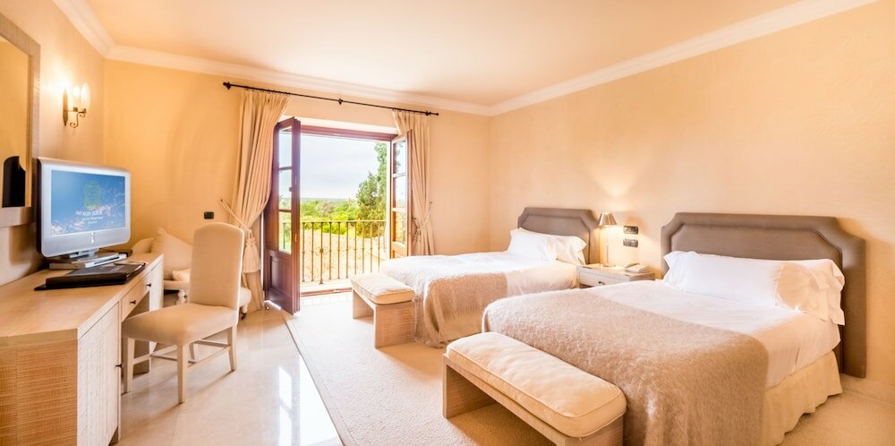 Фото Son Julia Country House & SPA