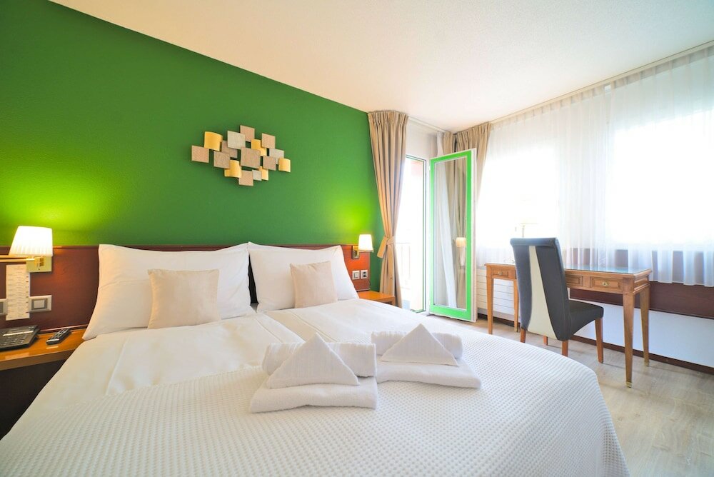 Фото Tulip Inn Lausanne Beaulieu