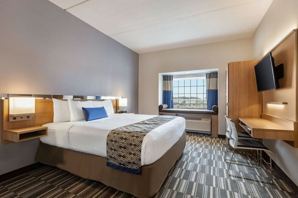 Фото Microtel Inn & Suites by Wyndham Gambrills