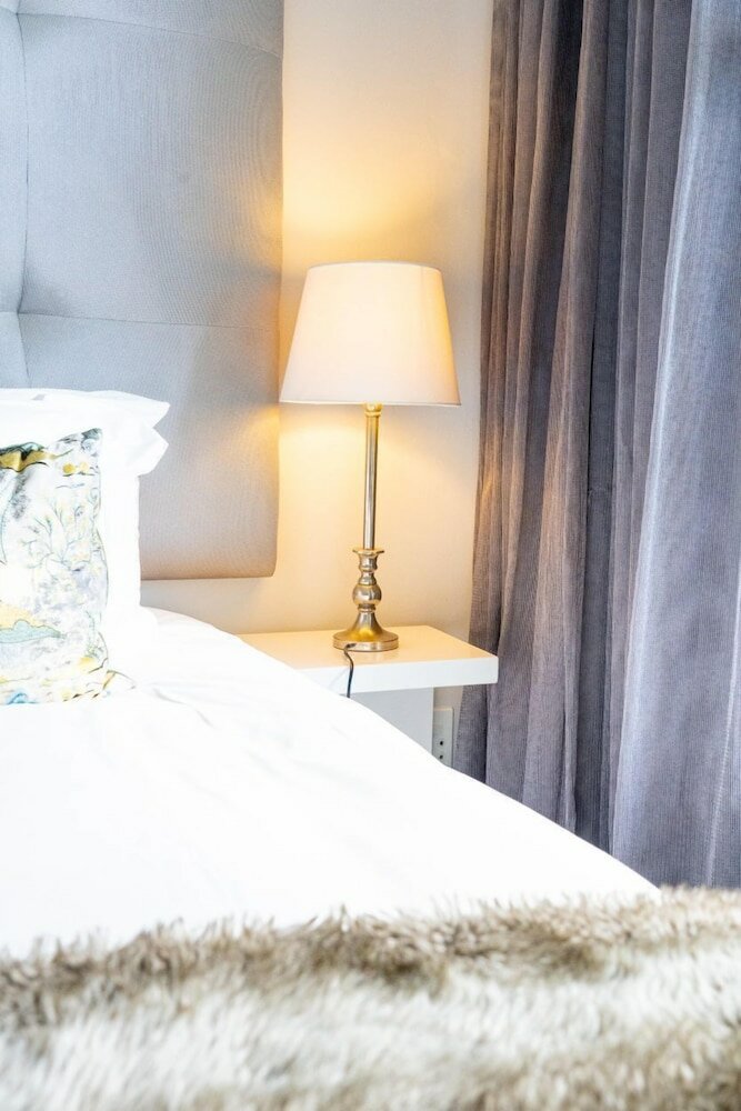 Фото The Three Boutique Hotel