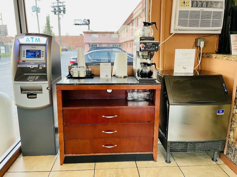 Фото Skylark Motel
