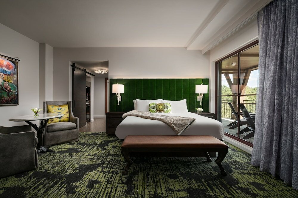 Фото Grand Bohemian Lodge Greenville Autograph Collection