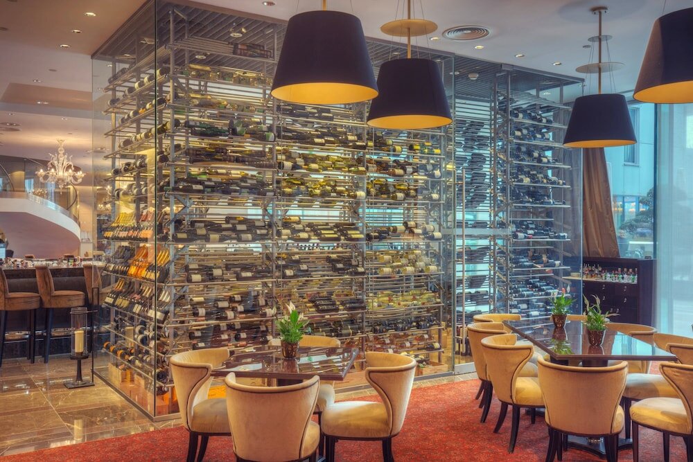 Фото Grand Hotel River Park, a Luxury Collection Hotel Bratislava