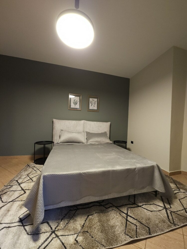 Фото Oda Hotel Tirana