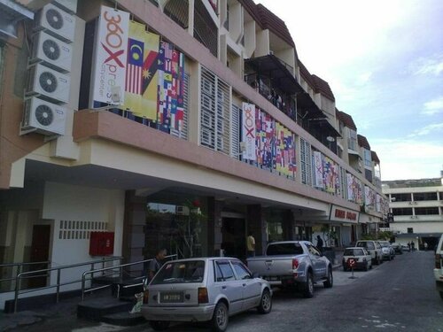 Внешний вид отеля Hotel 98 в Кучинге, фото 4