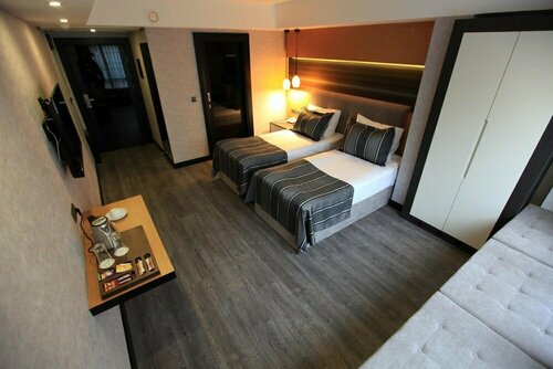 Гостиница The Black Hotel в Алпу