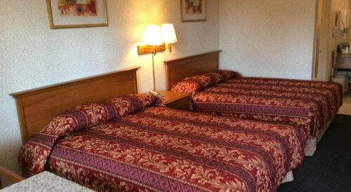 Гостиница New Century Inn в Розмиде