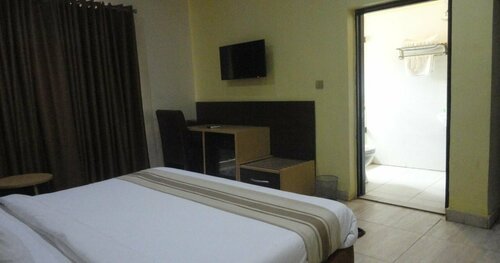 Гостиница Caesar's Court Hotel and Suites в Абеокуте