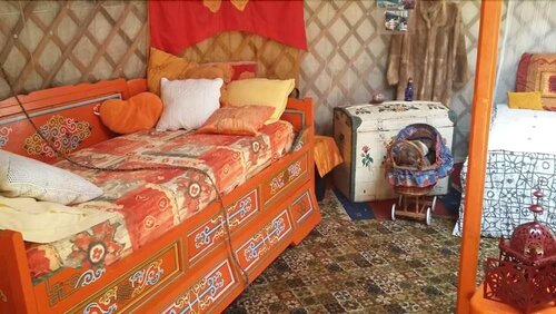 Гостиница Insolites Du Bonheur De Vivre в Ла-Флеше