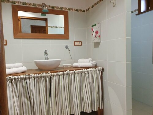 Гостиница Les Mout'Anes в Авене-сюр-Эльпе