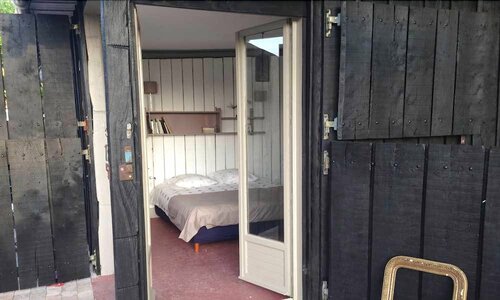 Гостиница Hébergements Insolites Ille Flottante в Ренне