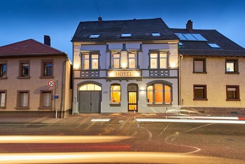 Гостиница Hotel Phoenix в Бреттене