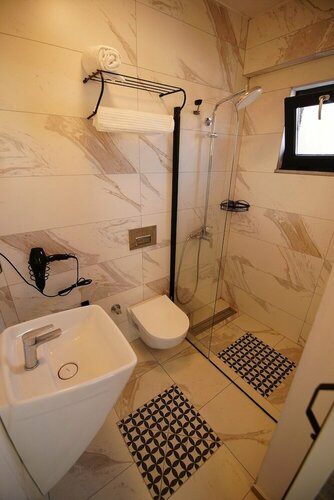 Гостиница Achilles Otel в Бозджааде