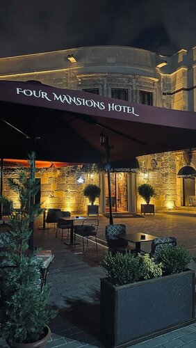 Four Mansions Hotel