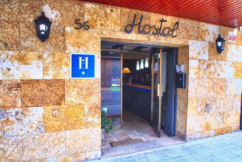 Гостиница Hostal Isabel в Бланесе