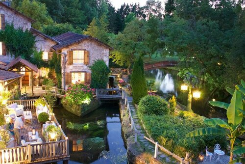Гостиница Le Moulin Du Roc в Нонтроне