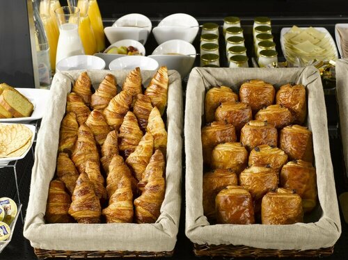 Гостиница Campanile Maubeuge Nord в Авене-сюр-Эльпе