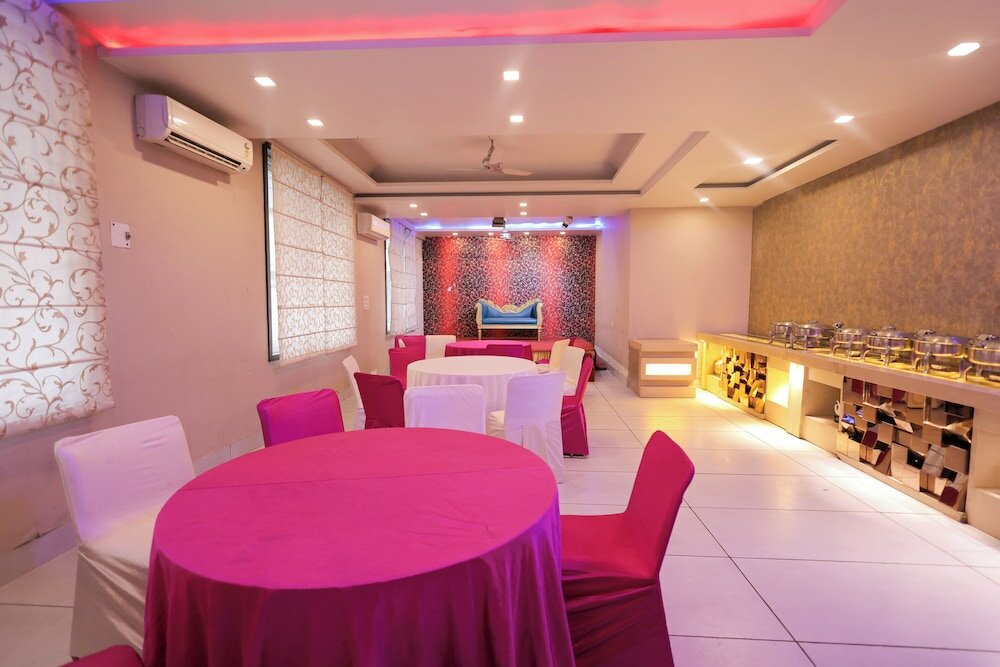 Фото Hotel Krishnam