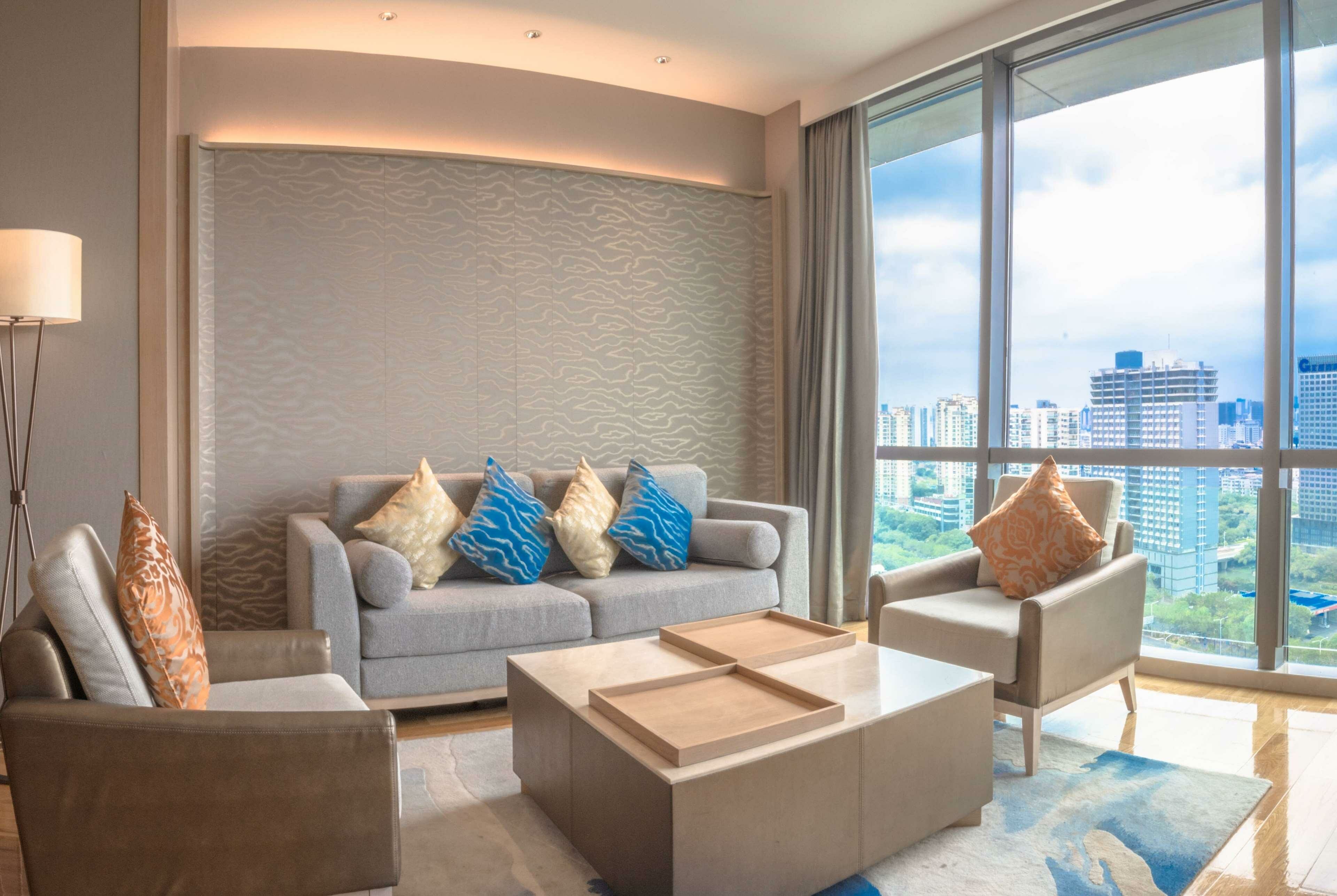 Фото Howard Johnson Caexpo Plaza Nanning